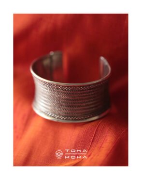 Rekha Wrist cuff